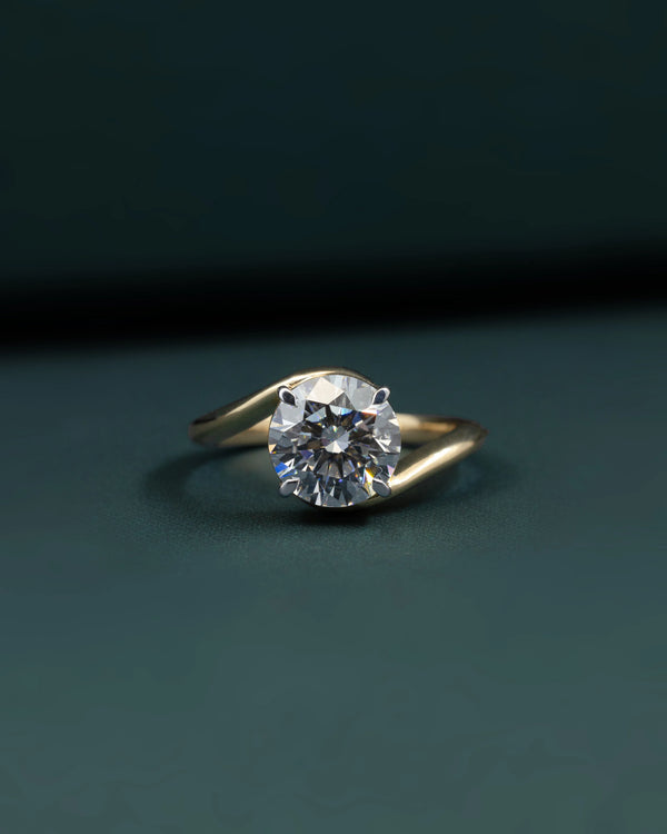 2.53 CT Round Cut CVD Lab-Grown Diamond Solitaire Twist Ring