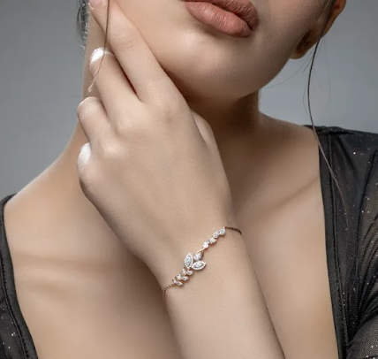 0.98 CTW Mixed Shape Lab-Grown Diamond Floral Bracelet