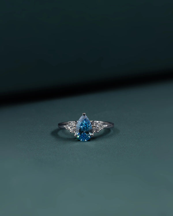 1.32 CT Pear Cut Blue CVD Lab-Grown Diamond Three Stone Ring