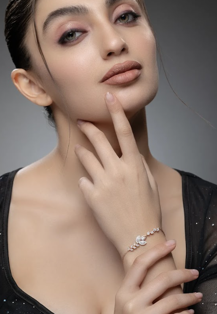 0.98 CTW Mixed Shape Lab-Grown Diamond Floral Bracelet